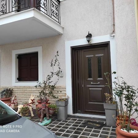 Όμορφο Διαμερισμα Με Δυο Κρεβατοκάμαρες Apartment Делфи Екстериор снимка
