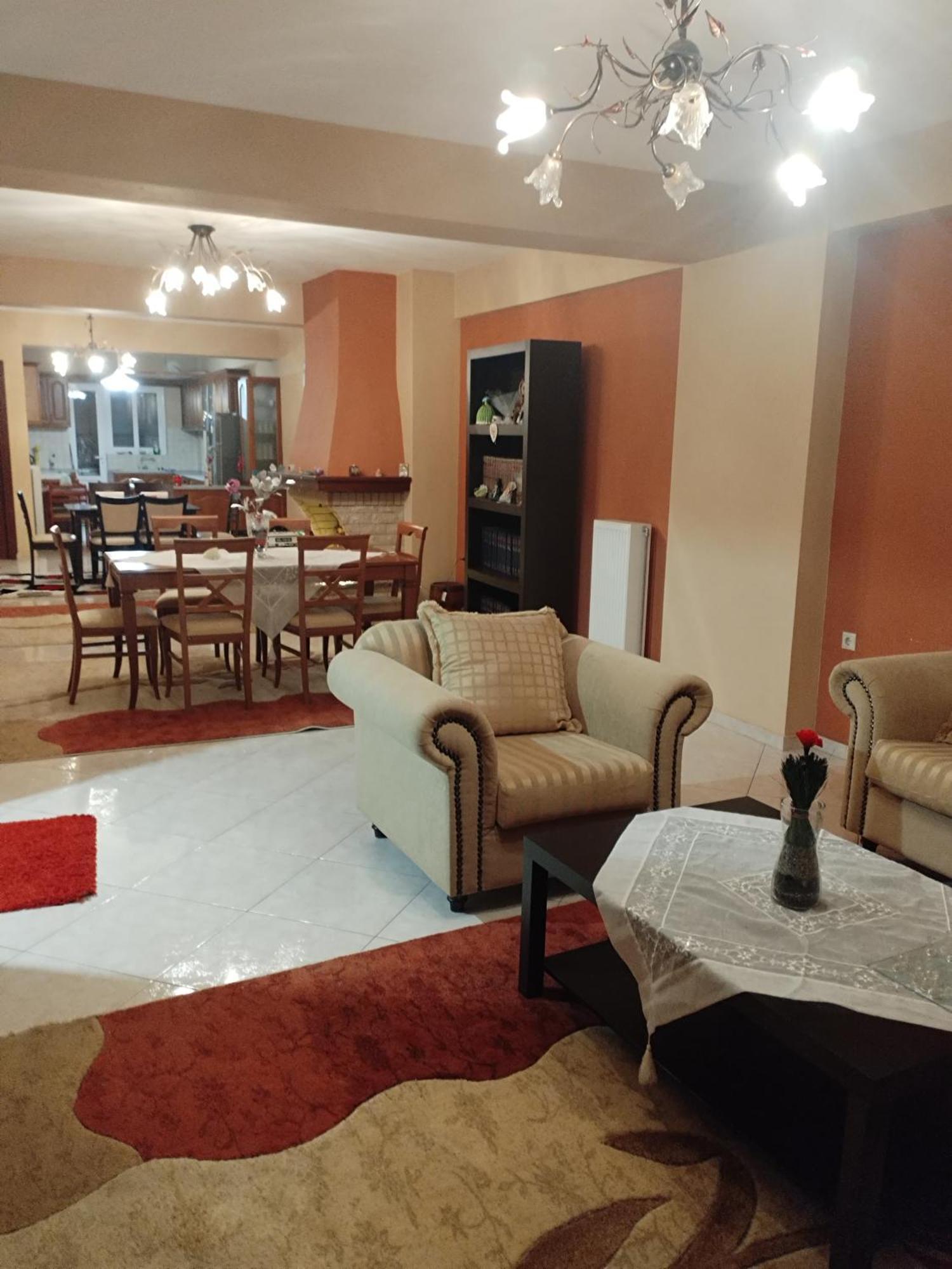 Όμορφο Διαμερισμα Με Δυο Κρεβατοκάμαρες Apartment Делфи Екстериор снимка